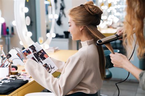 Looking For Job Hair Stylist