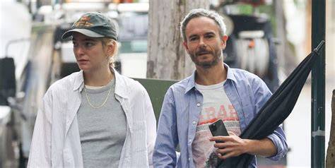 Lorde Dating: Exploring The Love Life Of The Pop Sensation