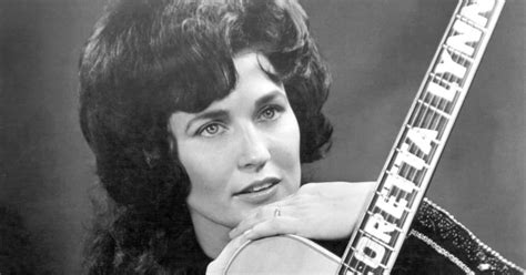 loretta lynn cause of death