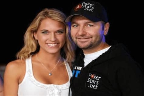 Lori Lin Weber: Insights into a Top-Selling Author's Unique Writing Style