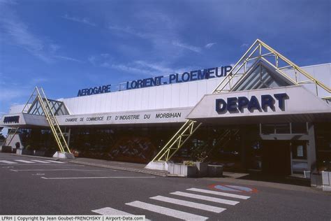 lorient south brittany airport