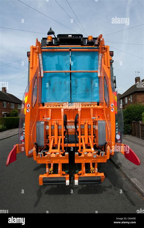 Lorry Wheelie Bin