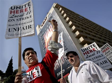 los angeles hotel union strike