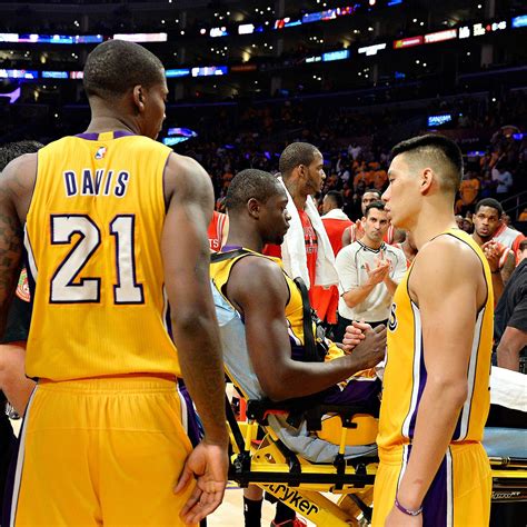 los angeles lakers 2015 injuries