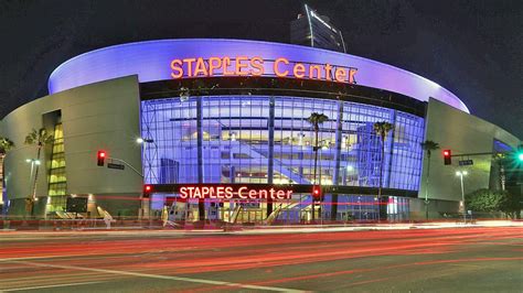 los angeles lakers arena name