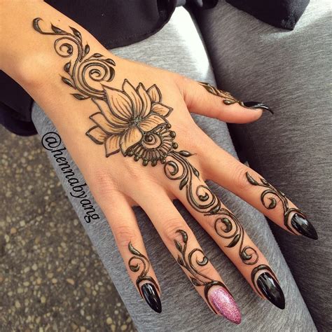 List Of Lotus Flower Henna Tattoo Designs 2023