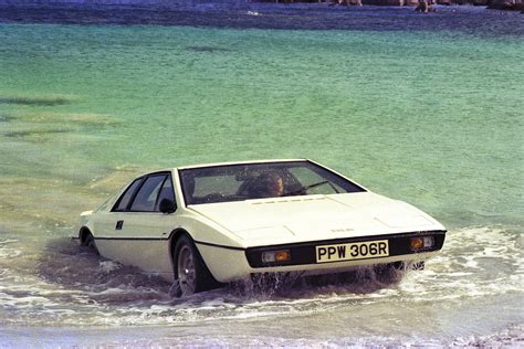 lotus esprit james bond