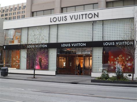 louis vuitton locations canada