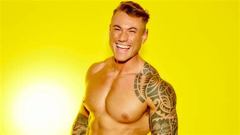 love island tom powell