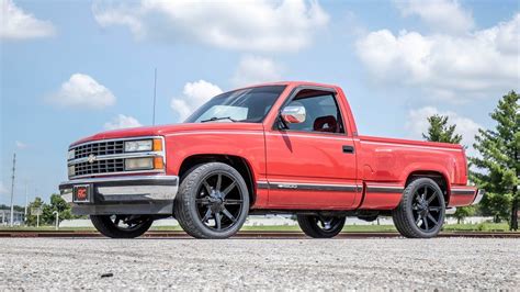 lowered 88 chevy 1500