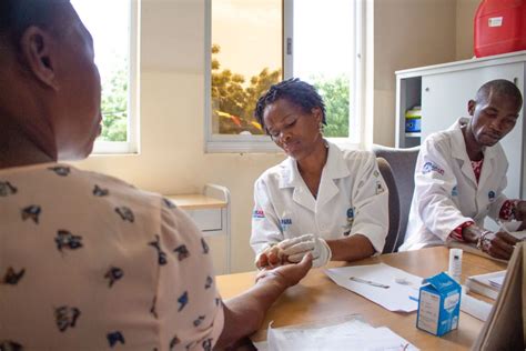 luanda angola health facilities