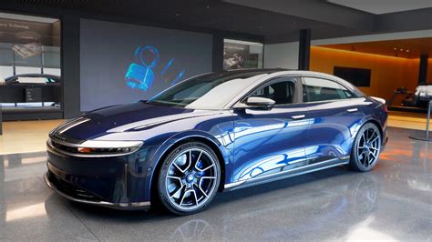 lucid air sapphire ev