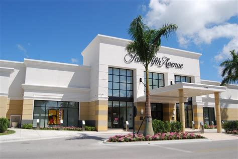 luggage stores in naples fl