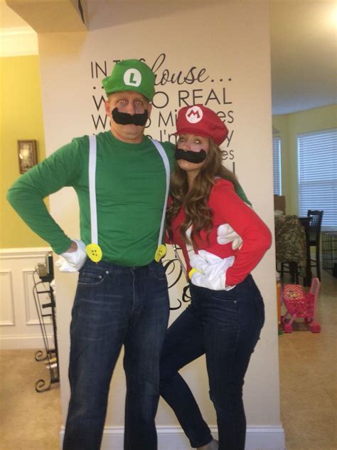 Mario and Luigi DIY costume Diy costumes, Mario and luigi, Costumes
