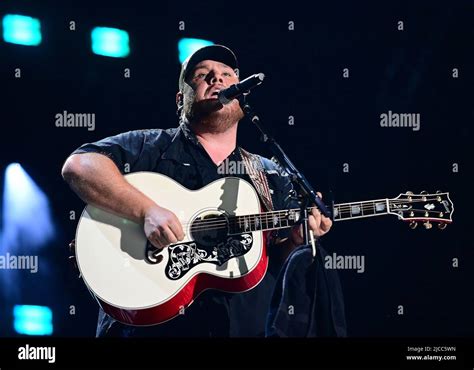 luke combs tennessee