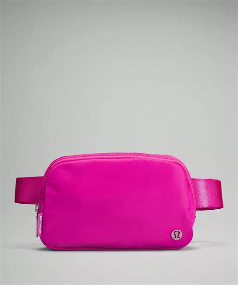 lululemon everywhere belt bag pink