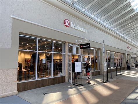 lululemon outlet in orlando florida