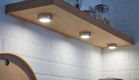 Une cuisine lumineuse et élégante grâce à un panneau LED
