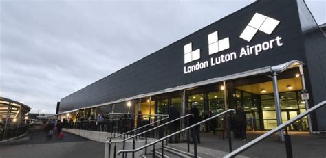 luton airport parking for vans