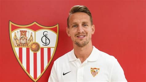 luuk de jong ficha por el sevilla