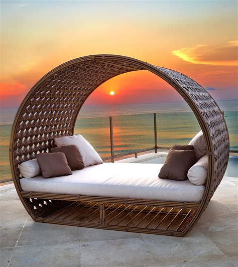 Luxury Outdoor Daybed