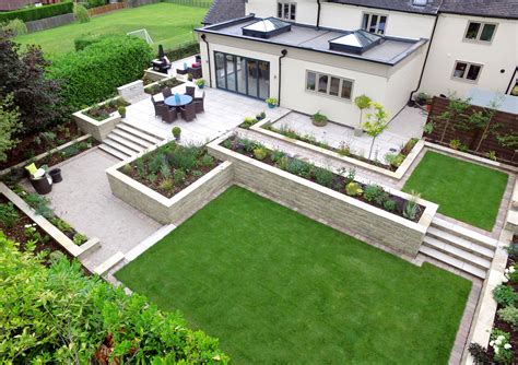 luxury garden designers woking