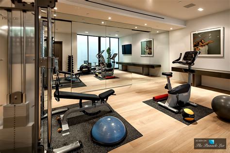 27 Luxury Home Gym Design Ideas for Fitness Buffs