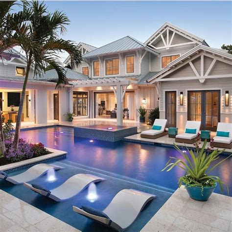 luxury 1 story home with pool