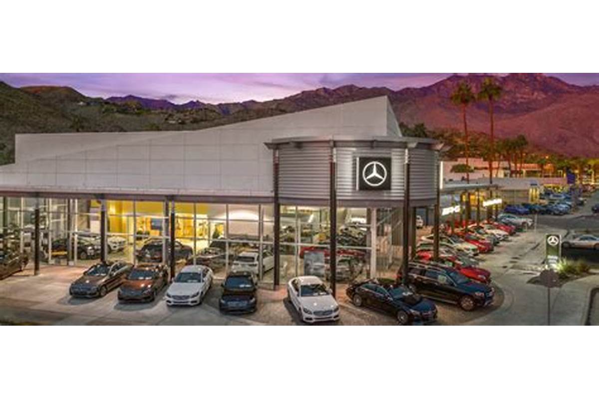 Luxury Car Service in Palm Springs