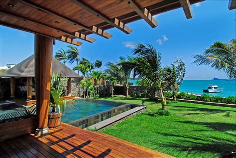 luxury coastal homes for sale