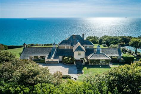 luxury coastal homes for sale uk