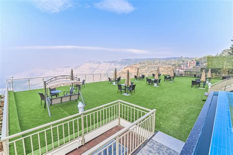 luxury hotels in panchgani with valley view