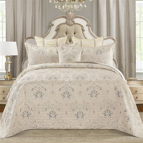 Luxury Quilt Set