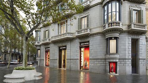 luxury shopping in barcelona
