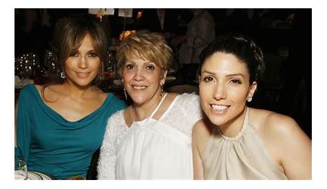 Jennifer Lopez Celebrates Sisters Lynda And Leslie On #NationalSistersDay