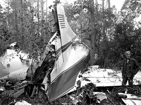 lynyrd skynyrd death plane crash