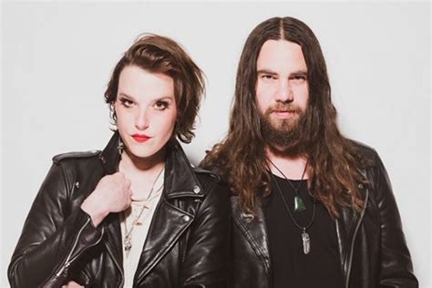 lzzy hale boyfriend