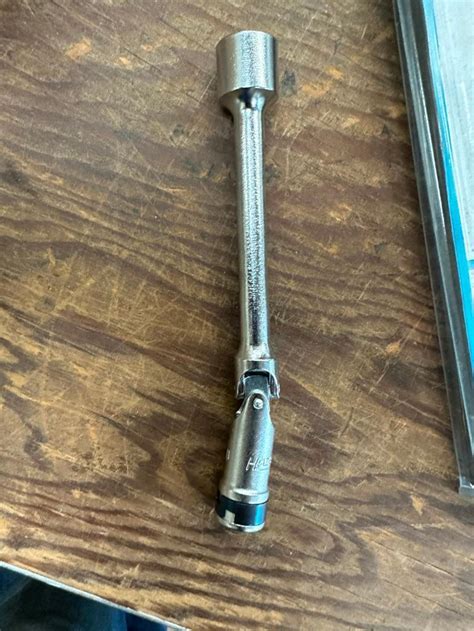 M57 Glow Plug Socket
