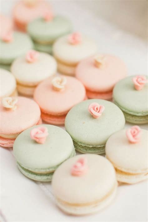 10+ Macaron Wedding Favors