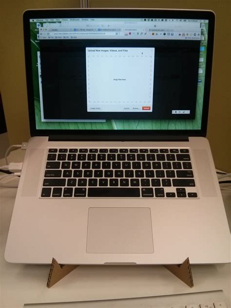 Macbook Pro Stand Diy