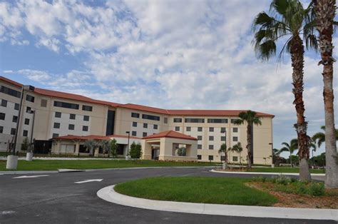 macdill afb hotel