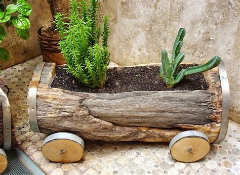 Maceteros De Troncos De Madera