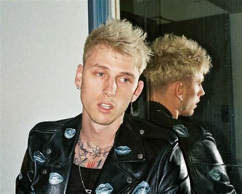 Machine Gun Kelly Tickets To My Downfall (Live Stream Review) Wall Of Sound