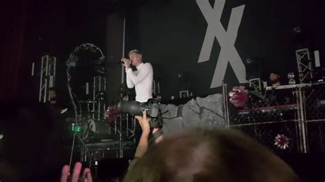 Machine Gun Kelly Numb (Linkin Park Tribute) Live at Lollapalooza 2017 YouTube