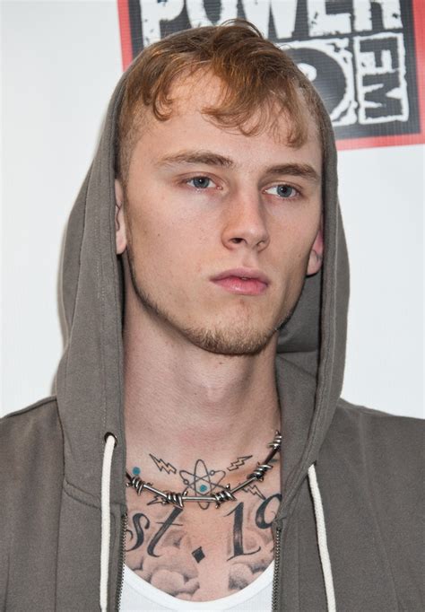 Machine Gun Kelly High Resolution Stock Photography and Images Alamy