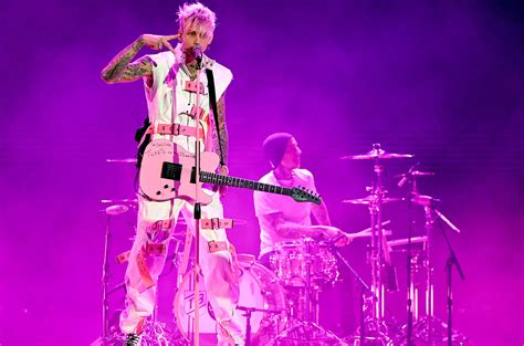 Machine Gun Kelly and Travis Barker are working on new music together