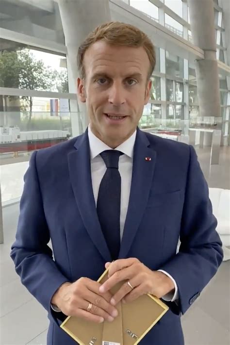 La nouvelle coiffure d’Emmanuel Macron a fait réagir après son interview