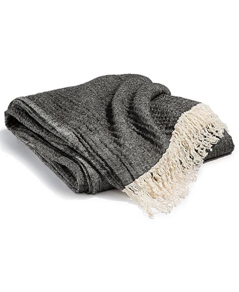 Macy's Last Act Throws