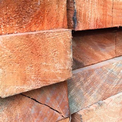 Madera Saligna Para Deck