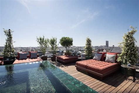 madrid hotels with pools and free breakfast